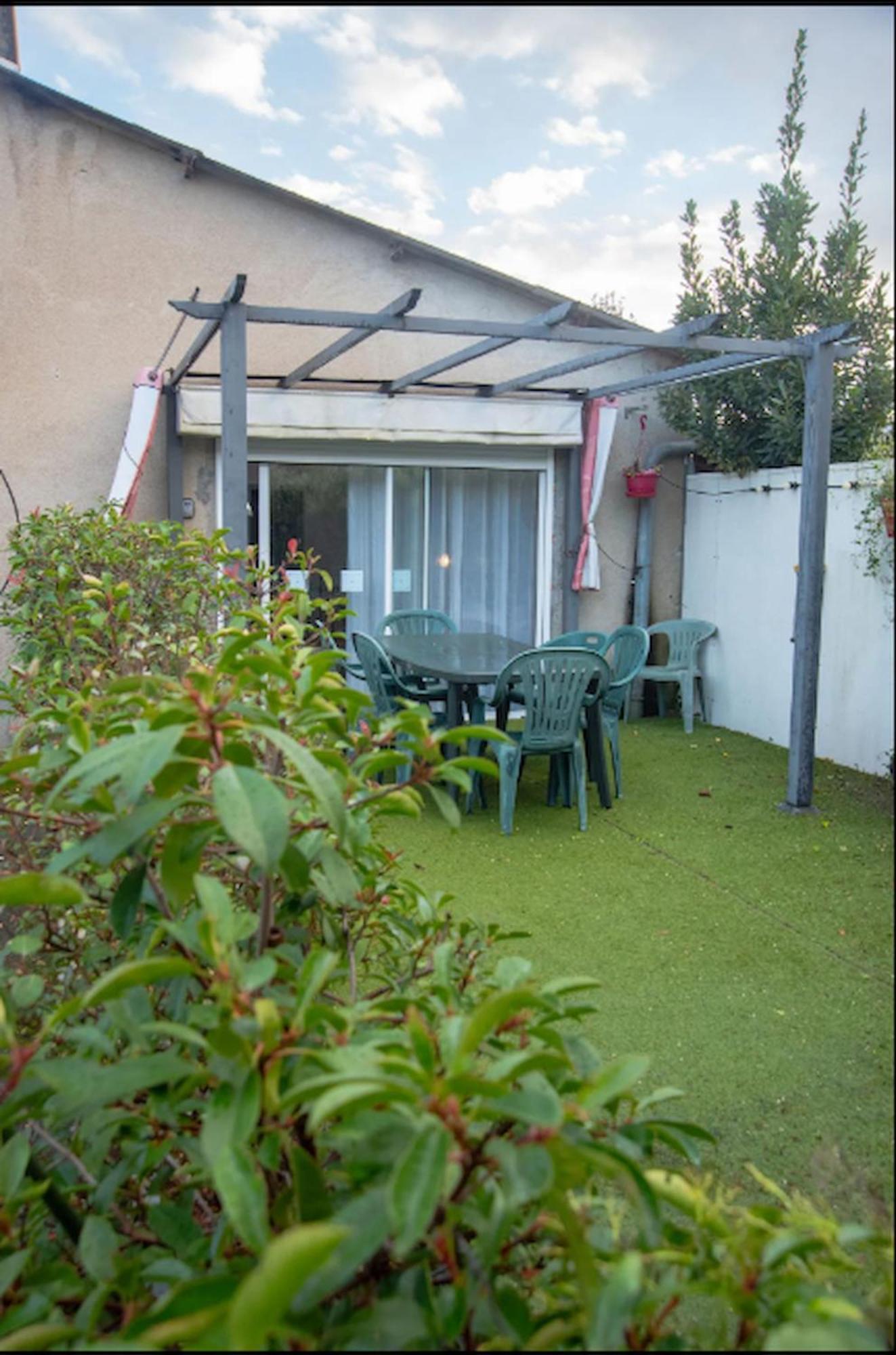 La Menuiserie- 2 Chb-clim-wifi-parking Holiday home Chateauroux